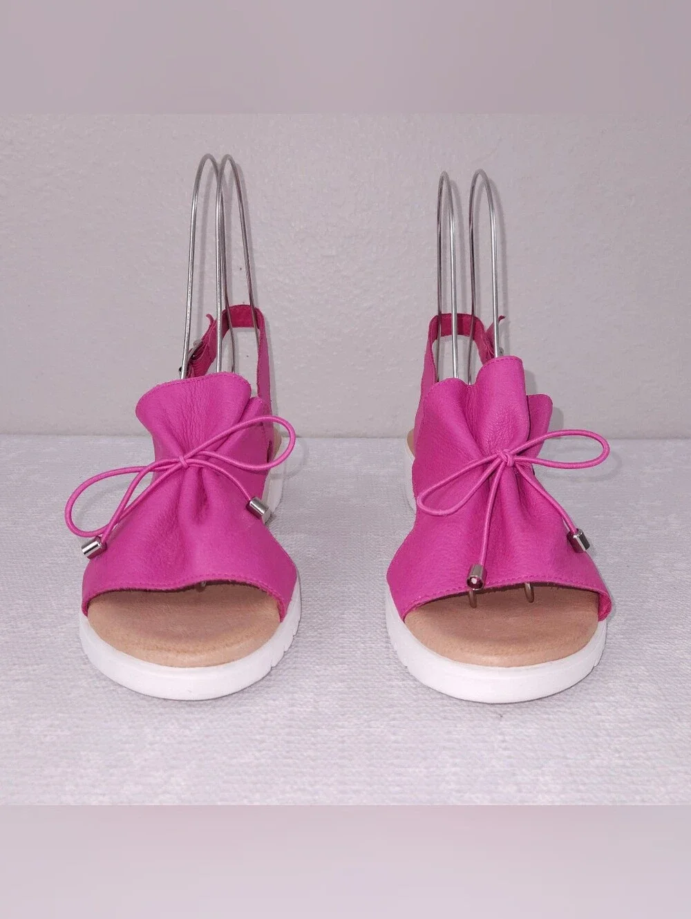 Django & Juliette Malika Slingback Platform Sandals Fuscia Leather
